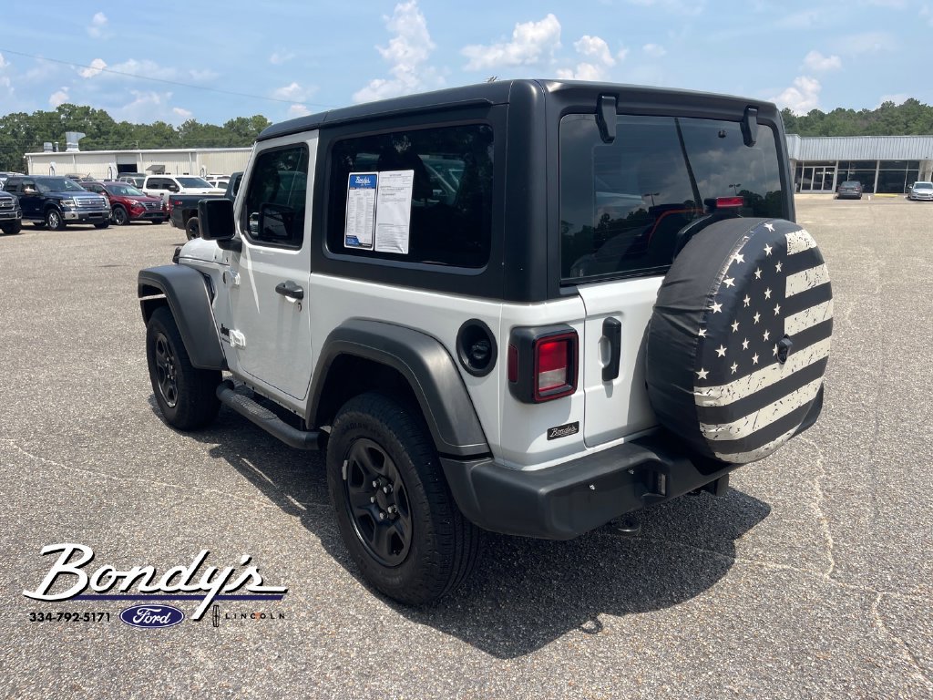 Used 2025 Jeep Wrangler Sport AWD/4WD image 12