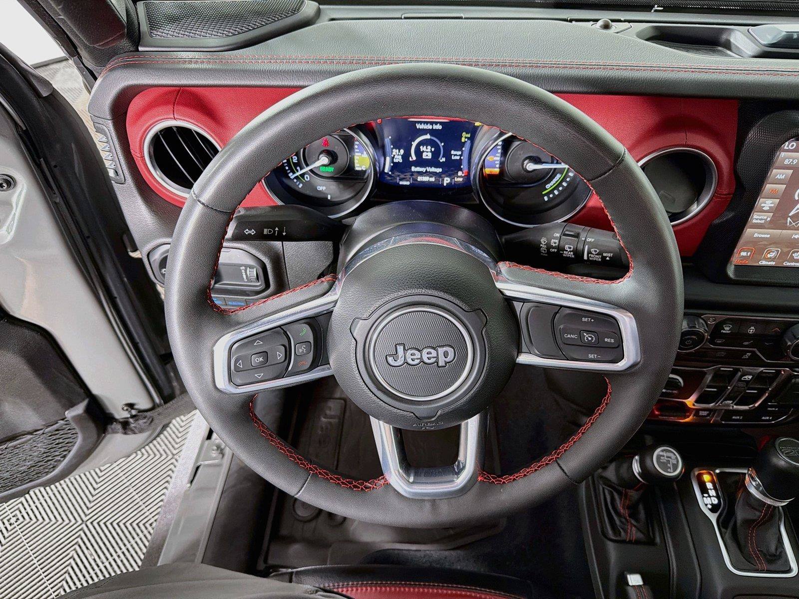 Used 2023 Jeep Wrangler Unlimited Rubicon 4xe AWD/4WD image 3