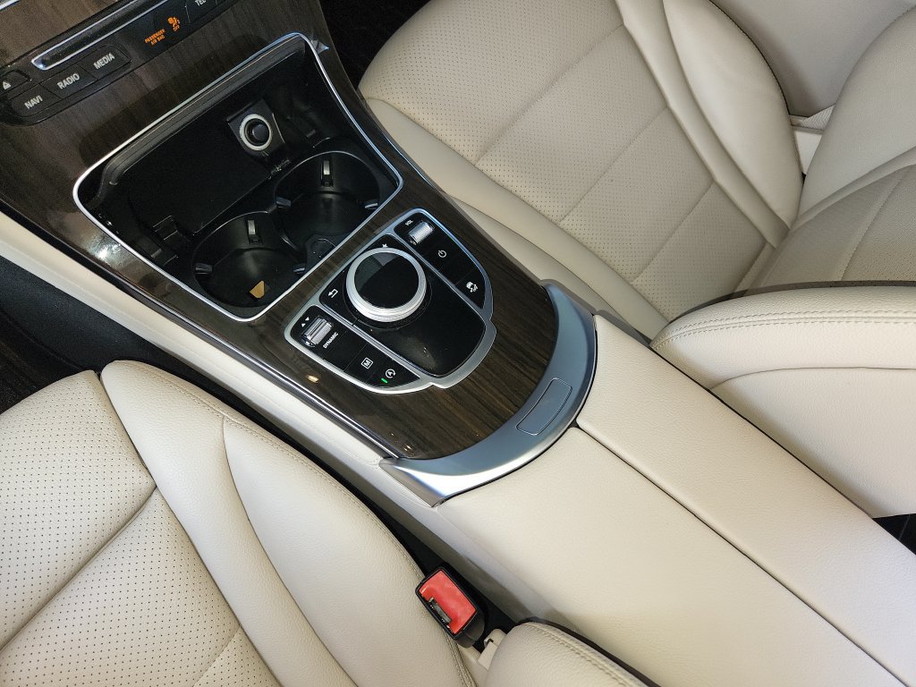 Used 2017 Mercedes-Benz GLC 300 image 23
