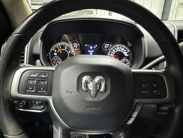 Used 2020 RAM 2500 Tradesman w/ Chrome Appearance Group AWD/4WD image 4