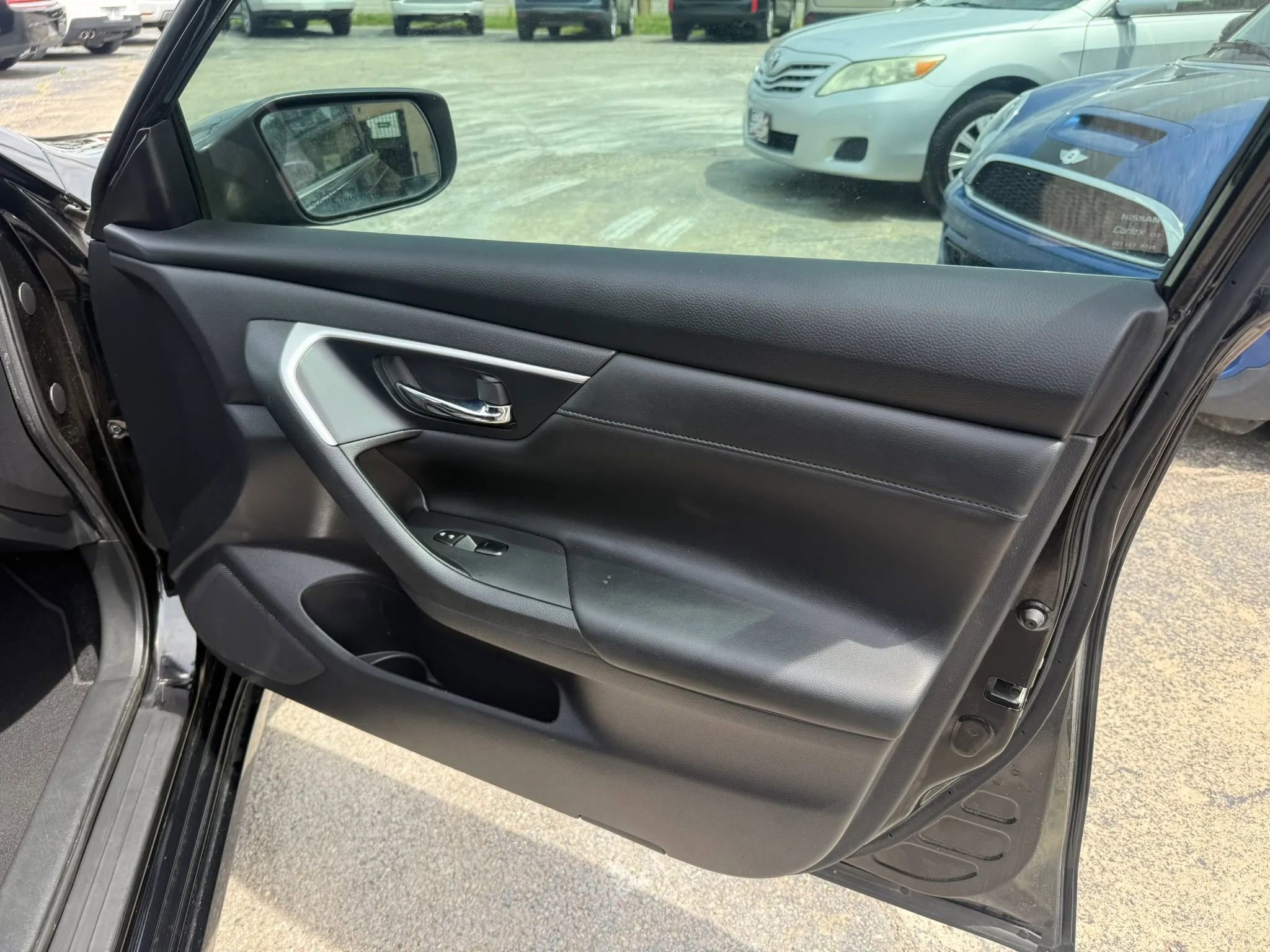 Used 2017 Nissan Altima 2.5 SR w/ Midnight Edition Package FWD image 20