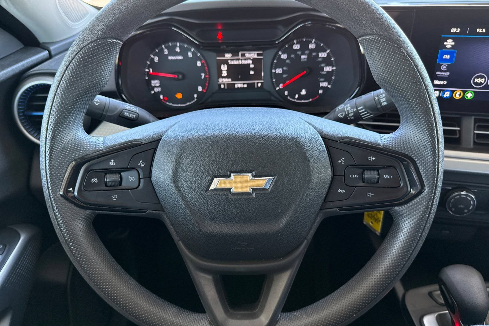 Used 2025 Chevrolet Trax LS FWD image 30
