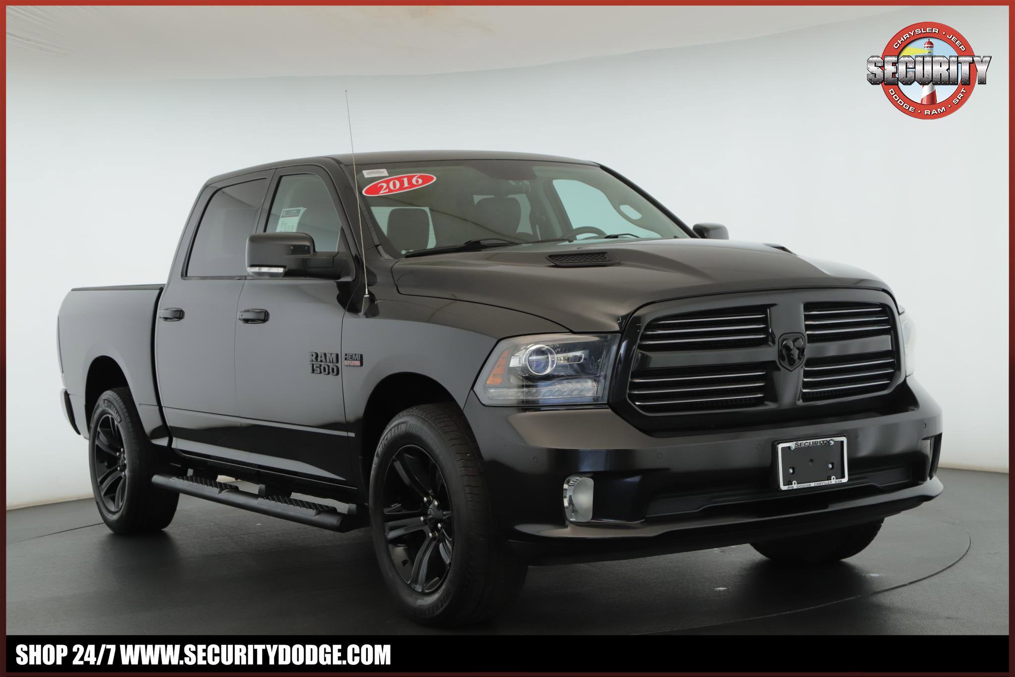Used 2016 RAM 1500 Sport w/ Black Ram 1500 Sport Group AWD/4WD image 1