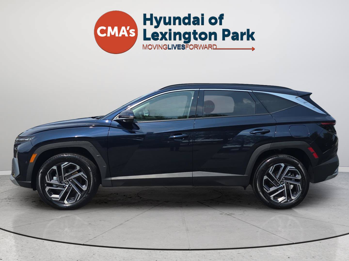 Used 2025 Hyundai Tucson Limited AWD/4WD image 4