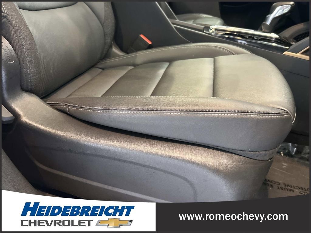 Used 2023 Chevrolet TrailBlazer ACTIV w/ Sun and Liftgate Package image 35