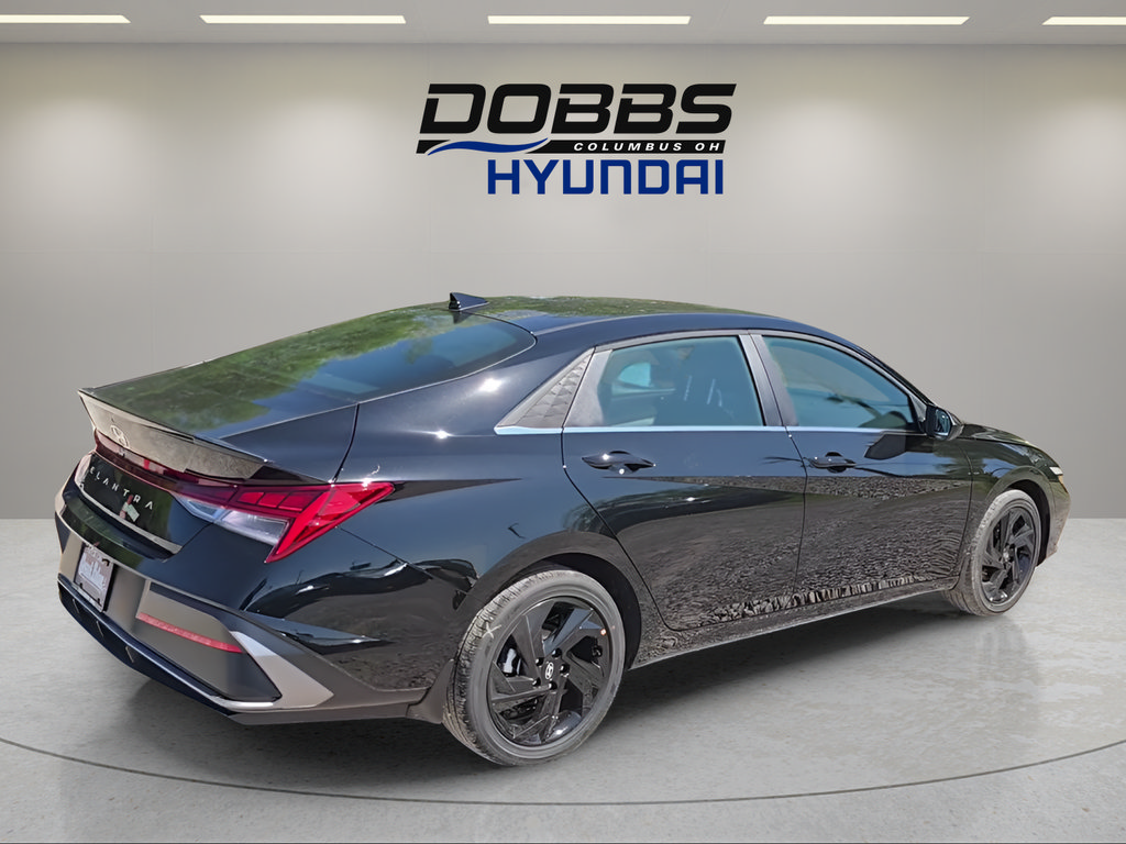 New 2026 Hyundai Elantra SEL Sport Premium FWD image 5