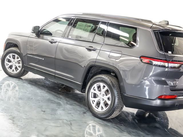 Used 2022 Jeep Grand Cherokee L Limited AWD/4WD image 11
