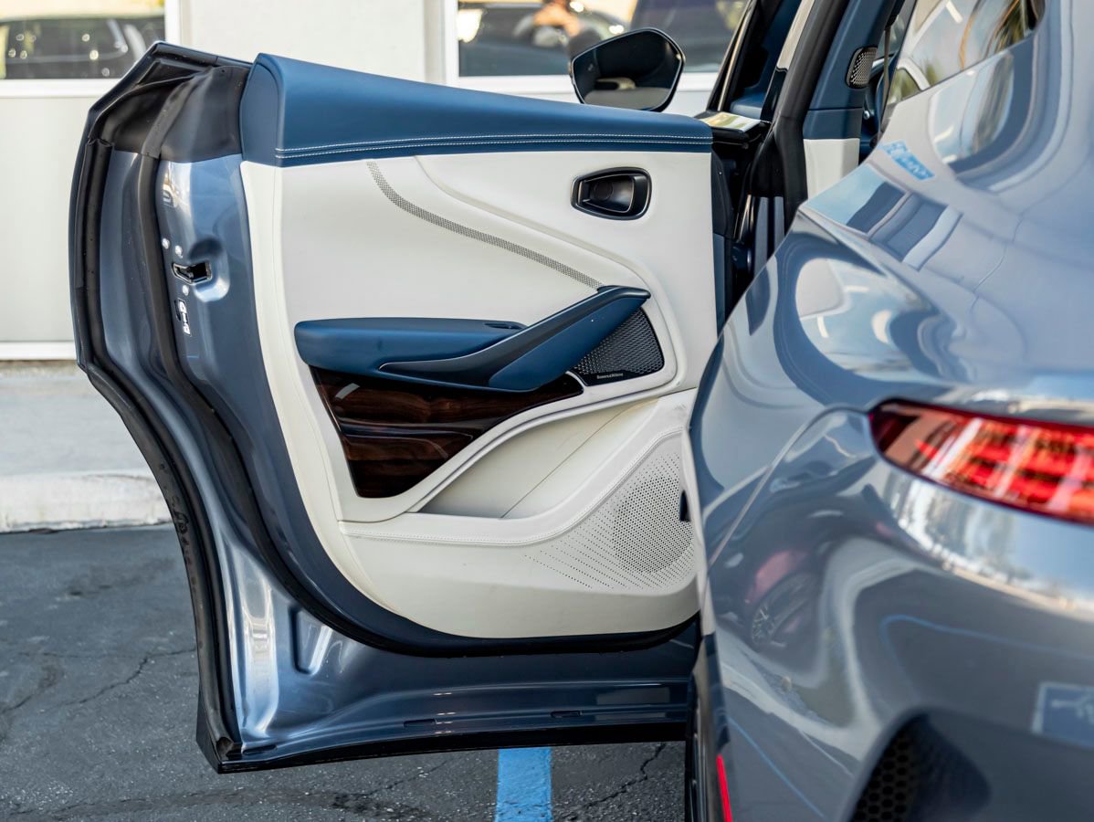 Used 2025 Aston Martin DBX 707 image 19