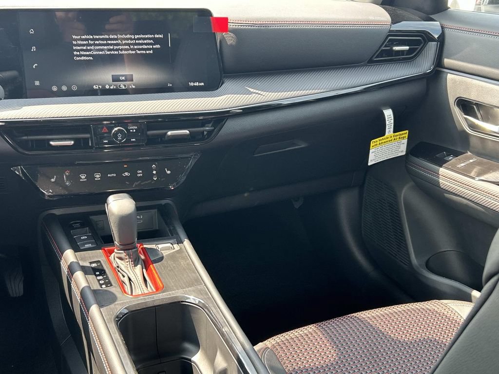 New 2026 Nissan Kicks SR w/ SR Premium Package FWD image 24