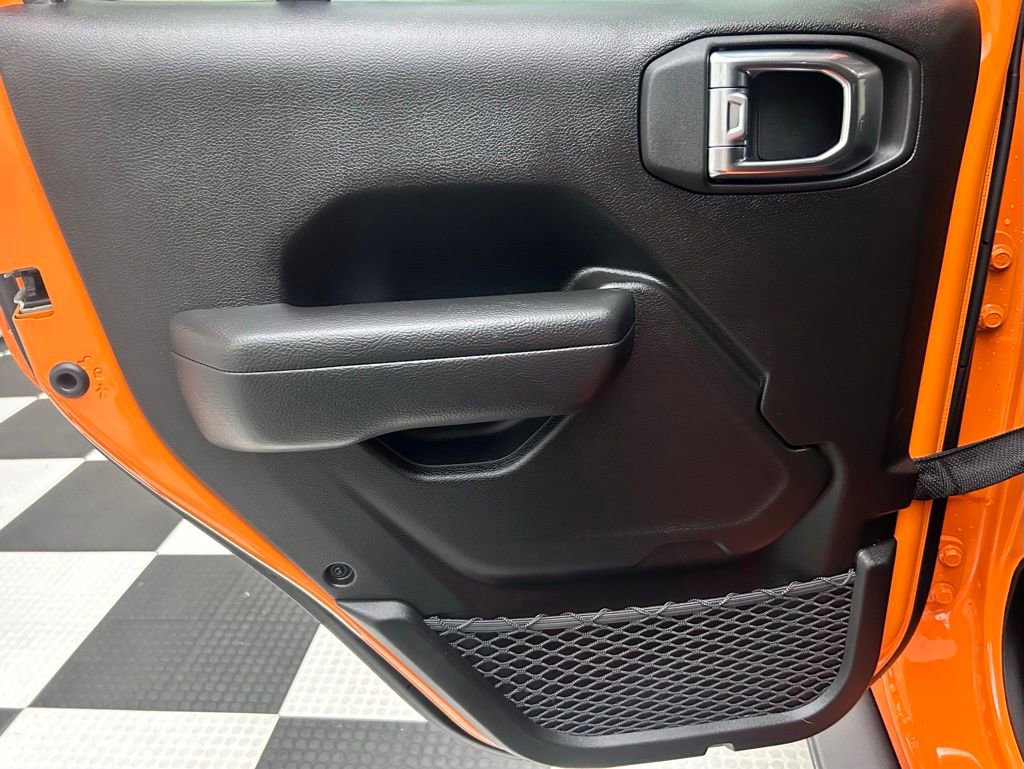 Certified 2025 Jeep Wrangler Willys image 19