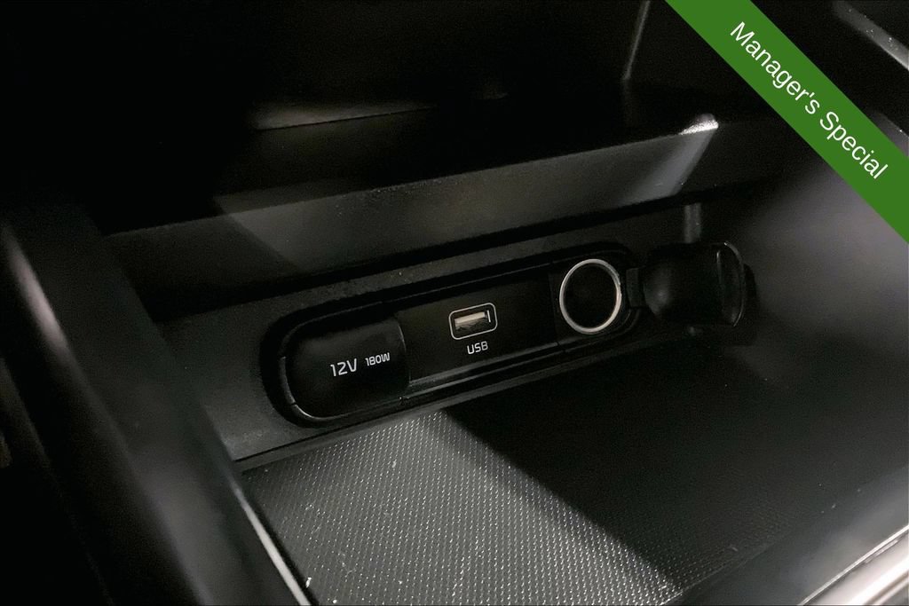 Used 2025 Kia Soul LX w/ LX Technology Package FWD image 28