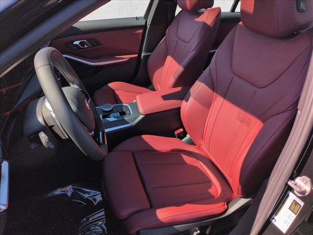 Used 2025 BMW 330i Sedan w/ Premium Package image 17