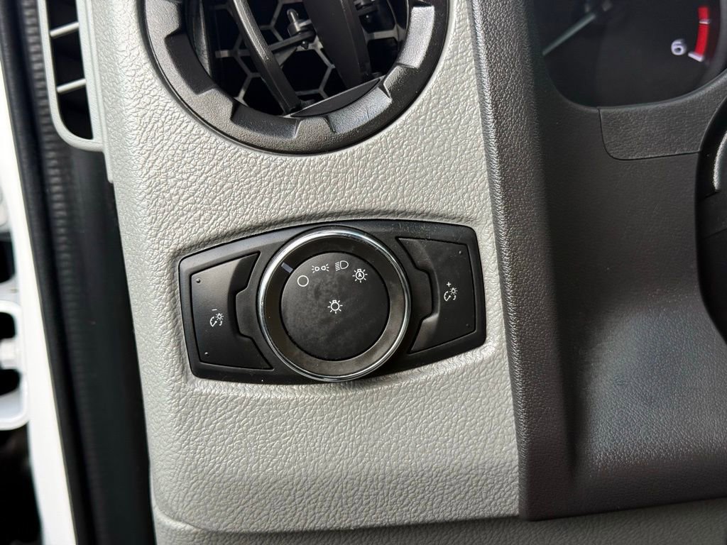 Used 2022 Ford E-450 and Econoline 450 Super Duty w/ Power Windows & Locks Group RWD image 25