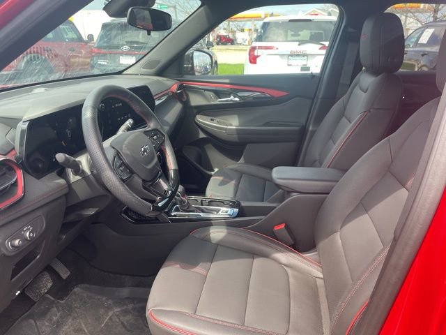 Used 2026 Chevrolet TrailBlazer RS w/ Driver Confidence Package image 8