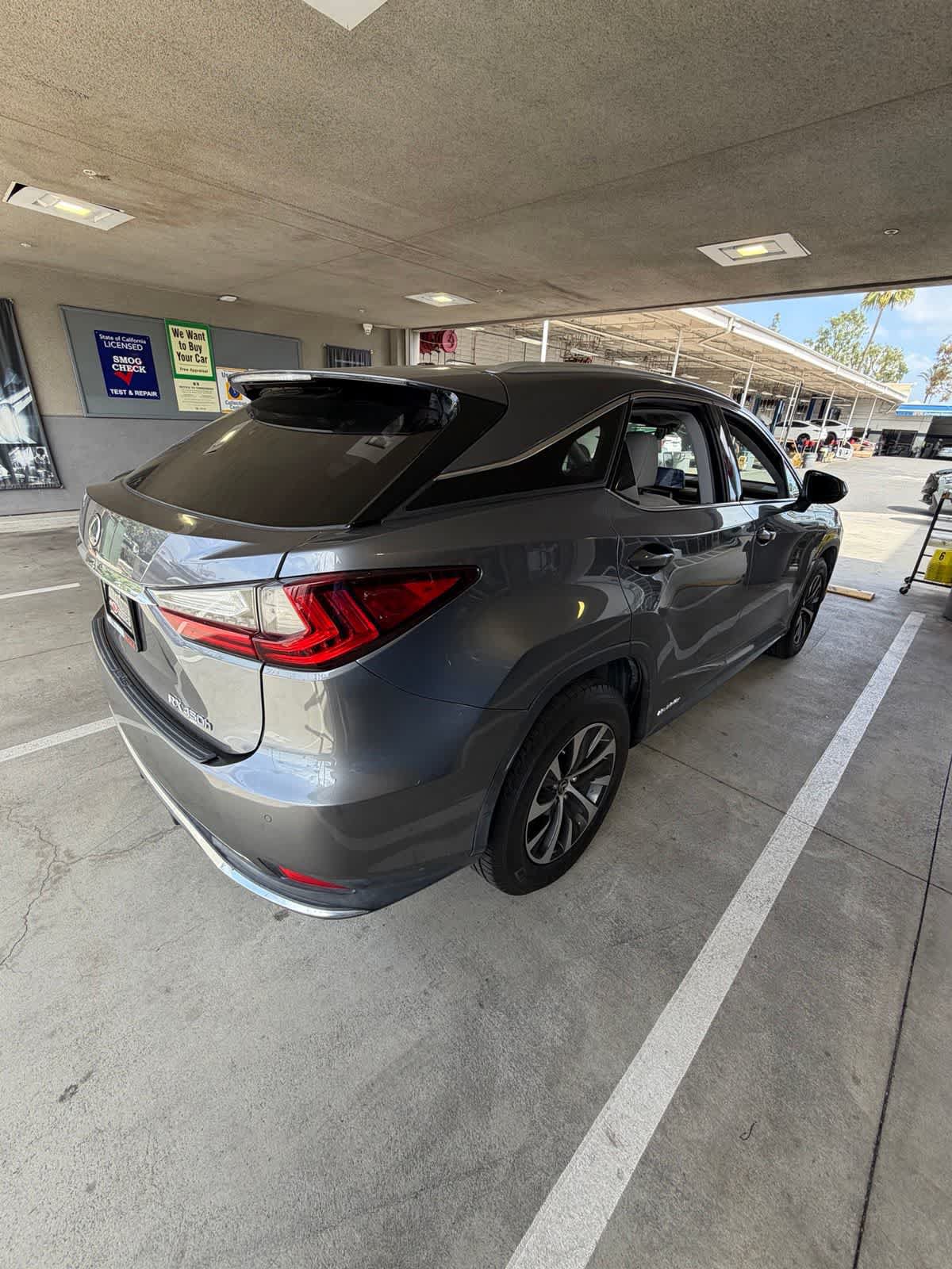 Used 2020 Lexus RX 450h AWD w/ Premium Package image 5