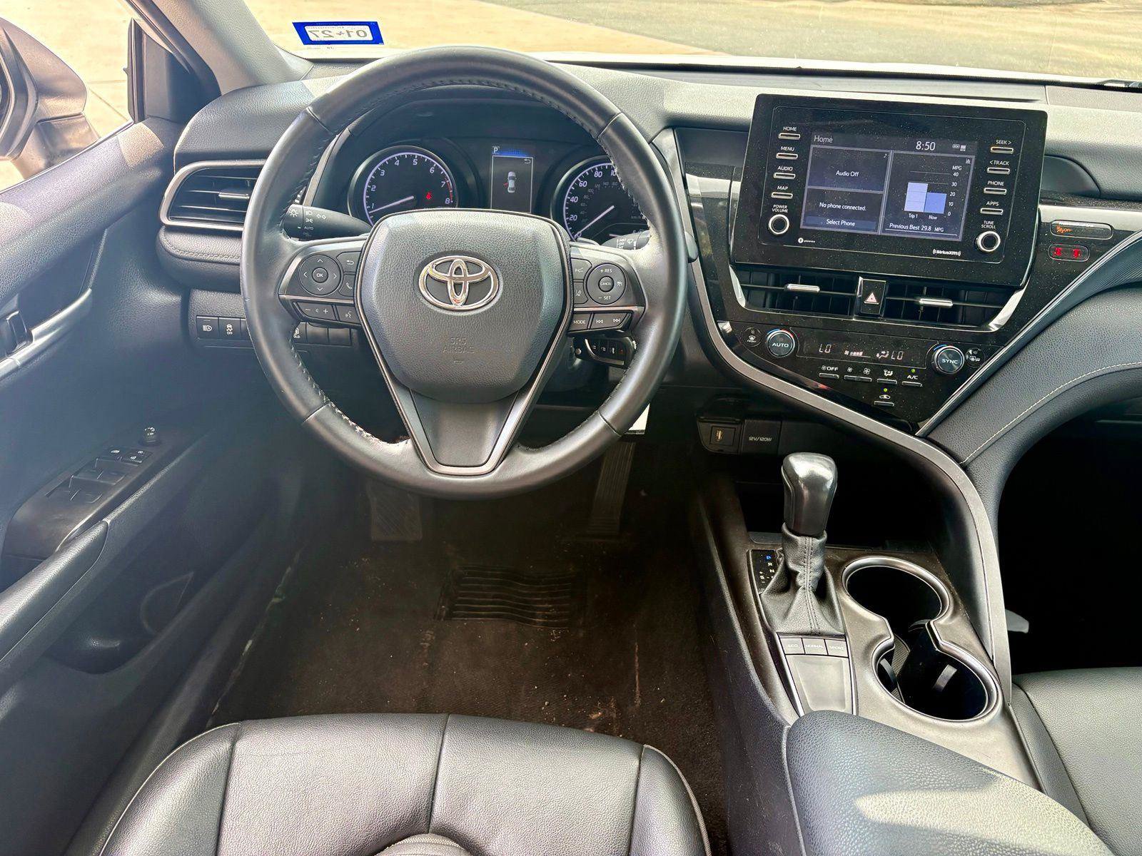 Used 2023 Toyota Camry SE FWD image 11