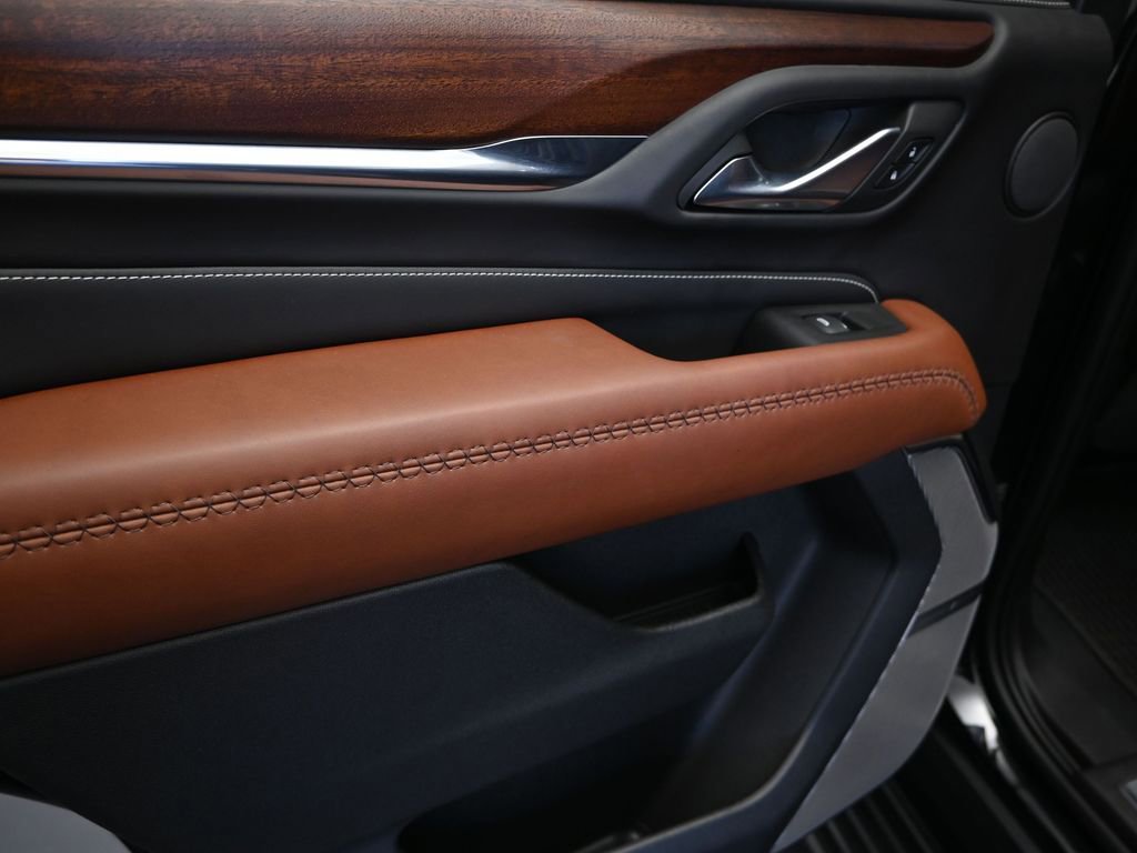 Used 2023 GMC Yukon Denali Ultimate image 15