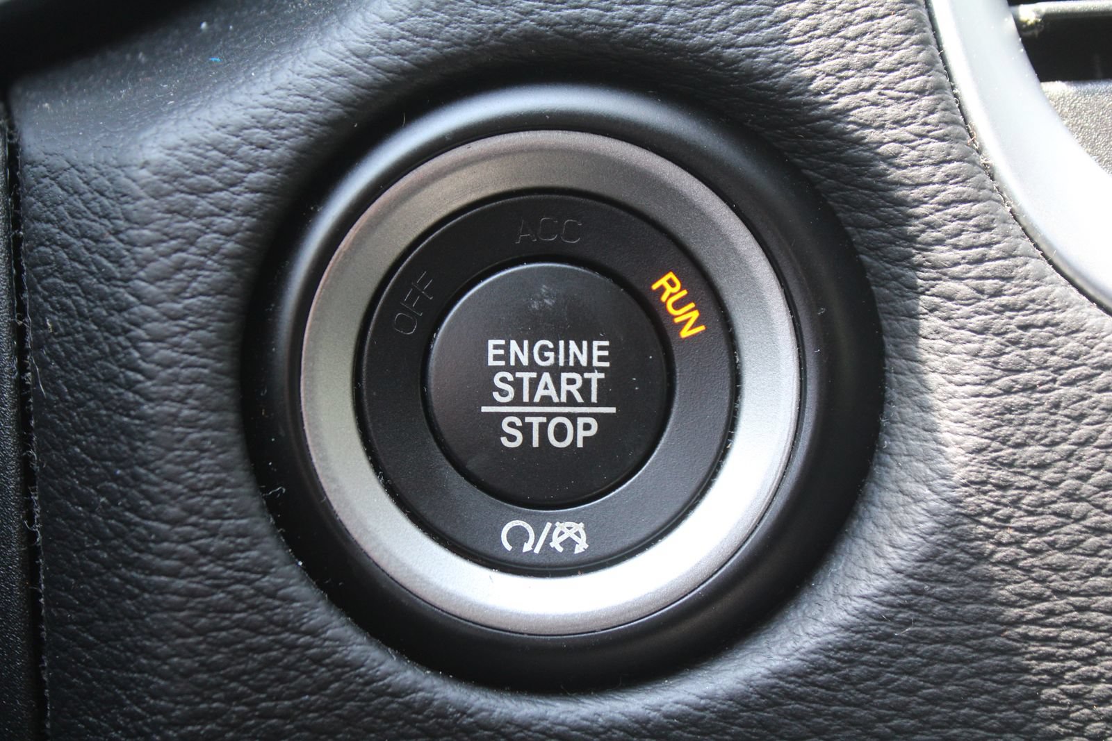 Used 2019 Dodge Durango SXT RWD image 31