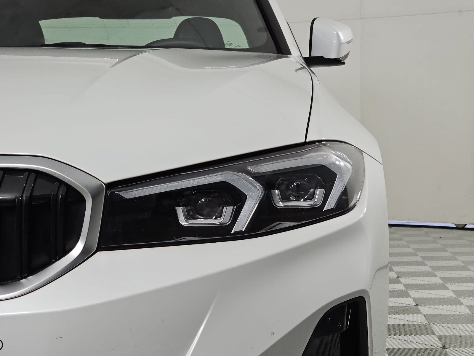 Used 2026 BMW 330i xDrive Sedan AWD/4WD image 31
