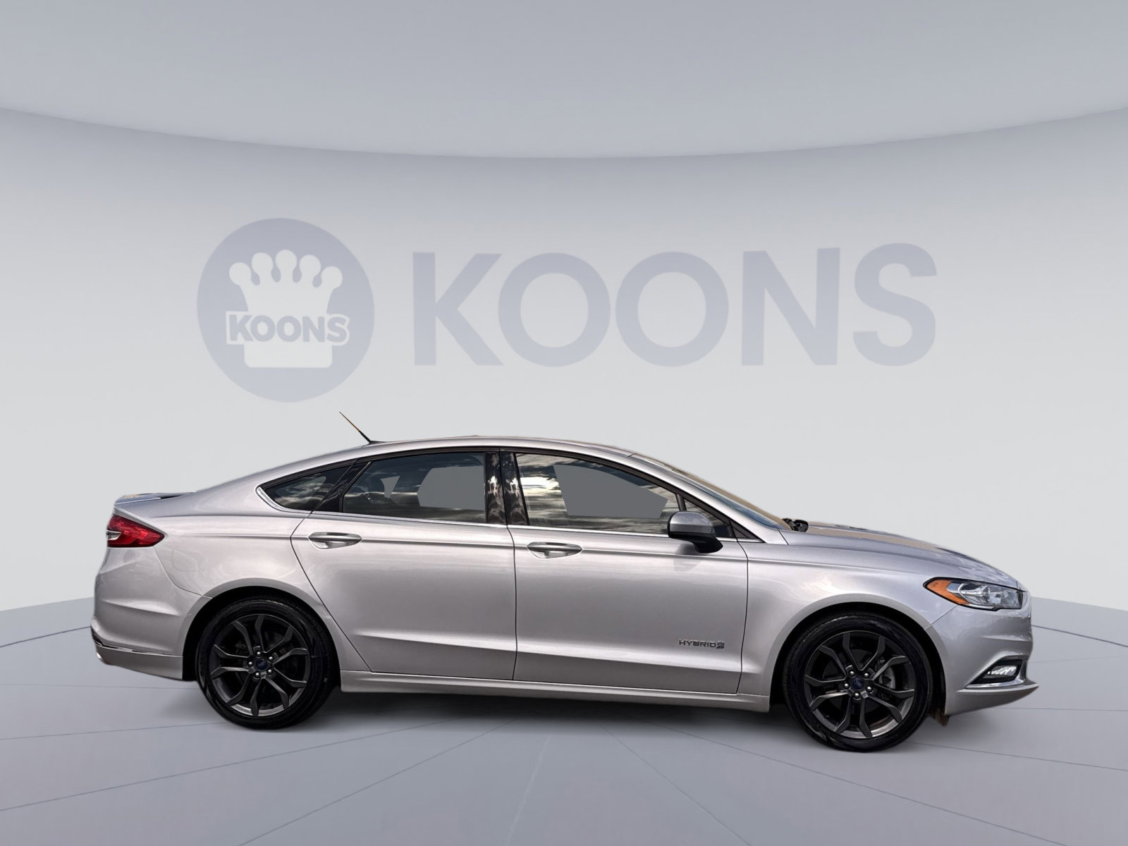 Used 2018 Ford Fusion SE w/ Equipment Group 601A image 8