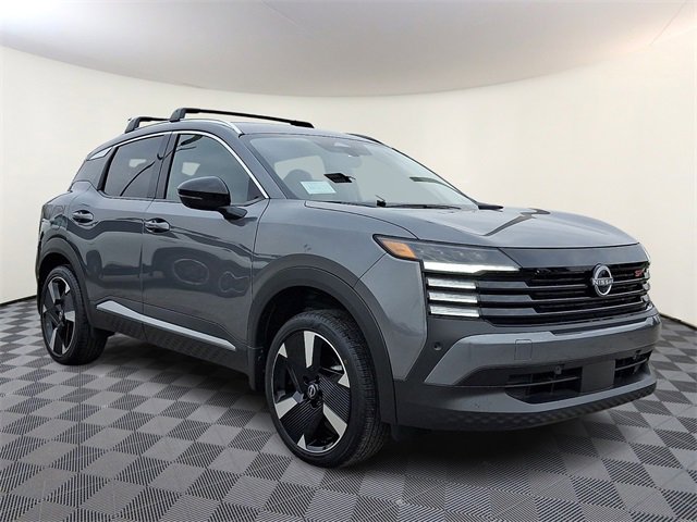 New 2026 Nissan Kicks SR w/ Cold Weather Package