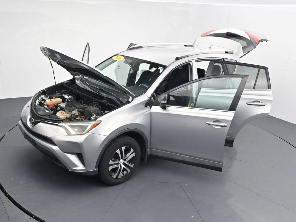 Used 2016 Toyota RAV4 LE AWD/4WD image 41