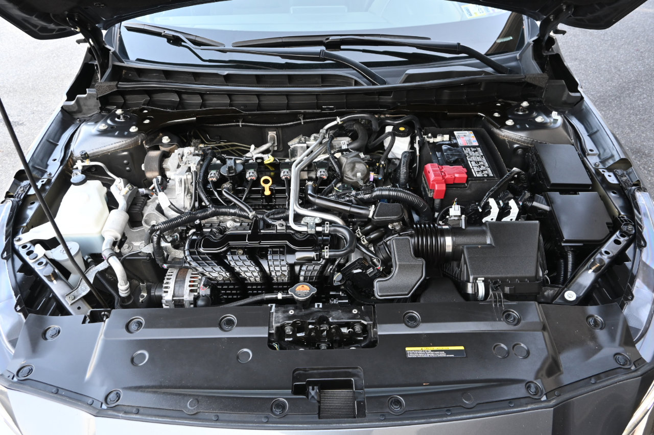 Used 2024 Nissan Altima 2.5 SV image 32