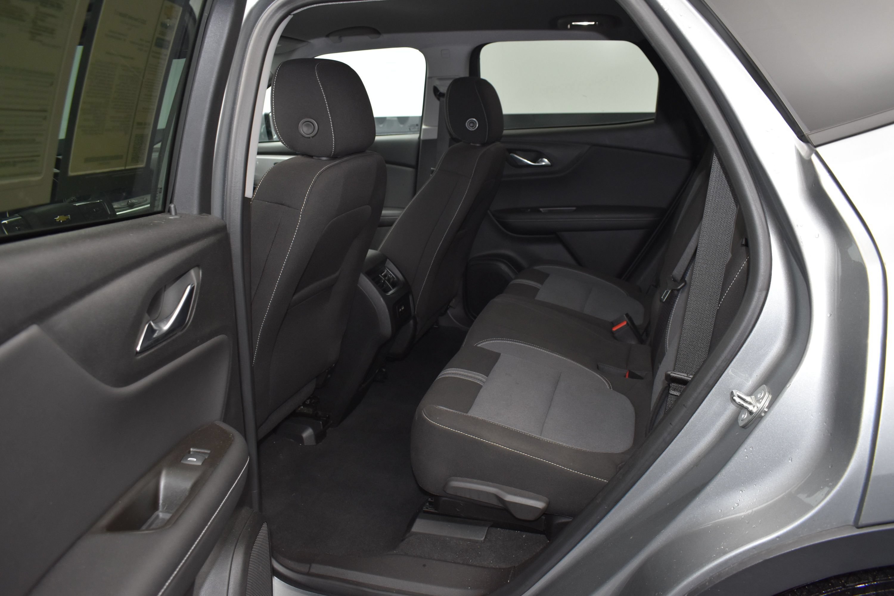 Used 2023 Chevrolet Blazer LT w/ Convenience Package FWD image 17