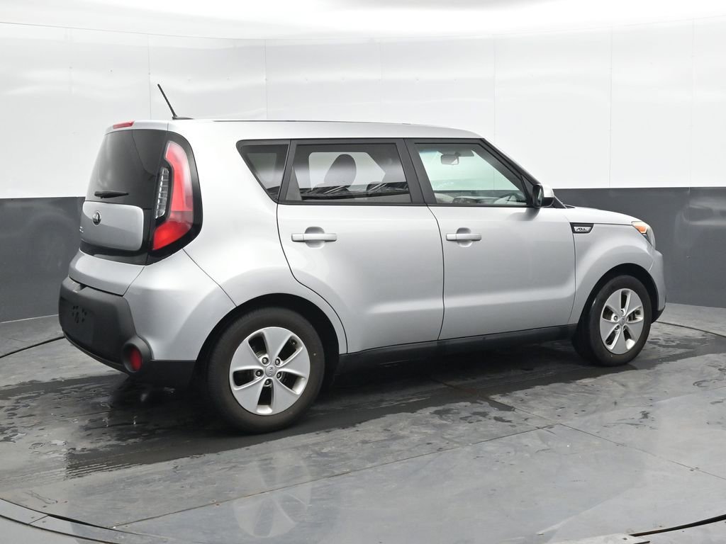 Used 2016 Kia Soul FWD image 2
