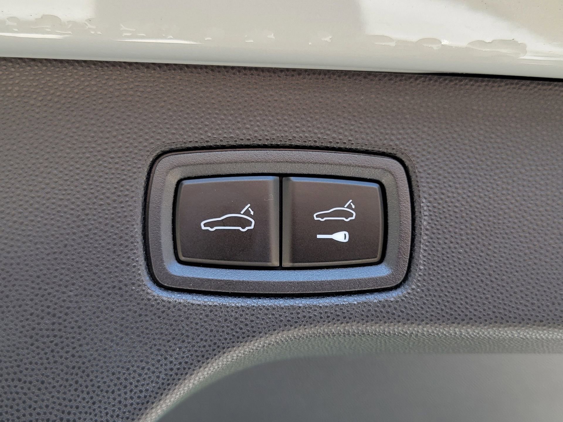 Used 2025 Porsche Macan Electric image 31