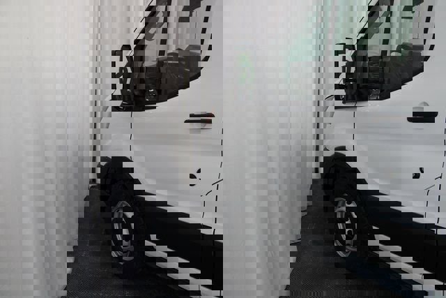 New 2026 Ford Transit 250 148 Medium Roof w/ Load Area Protection Package image 29