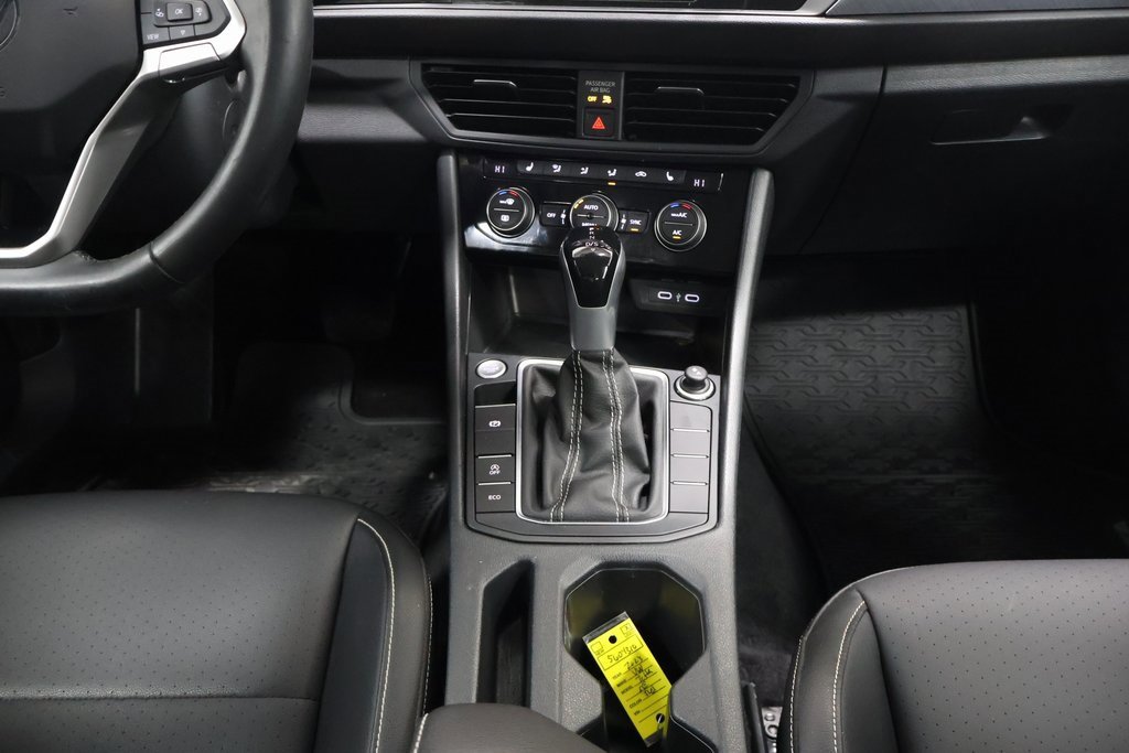 Used 2023 Volkswagen Jetta SE image 19