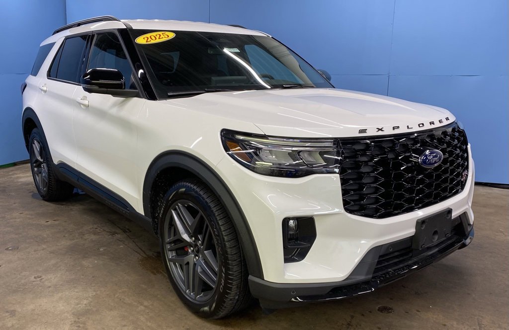 New 2025 Ford Explorer ST