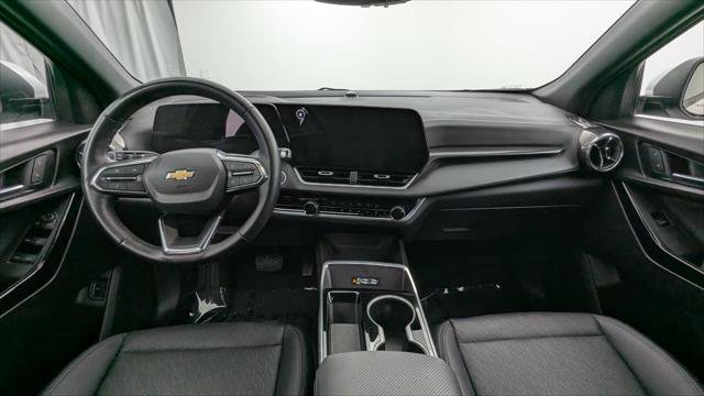 Used 2025 Chevrolet Equinox LT w/ Convenience Package II FWD image 24