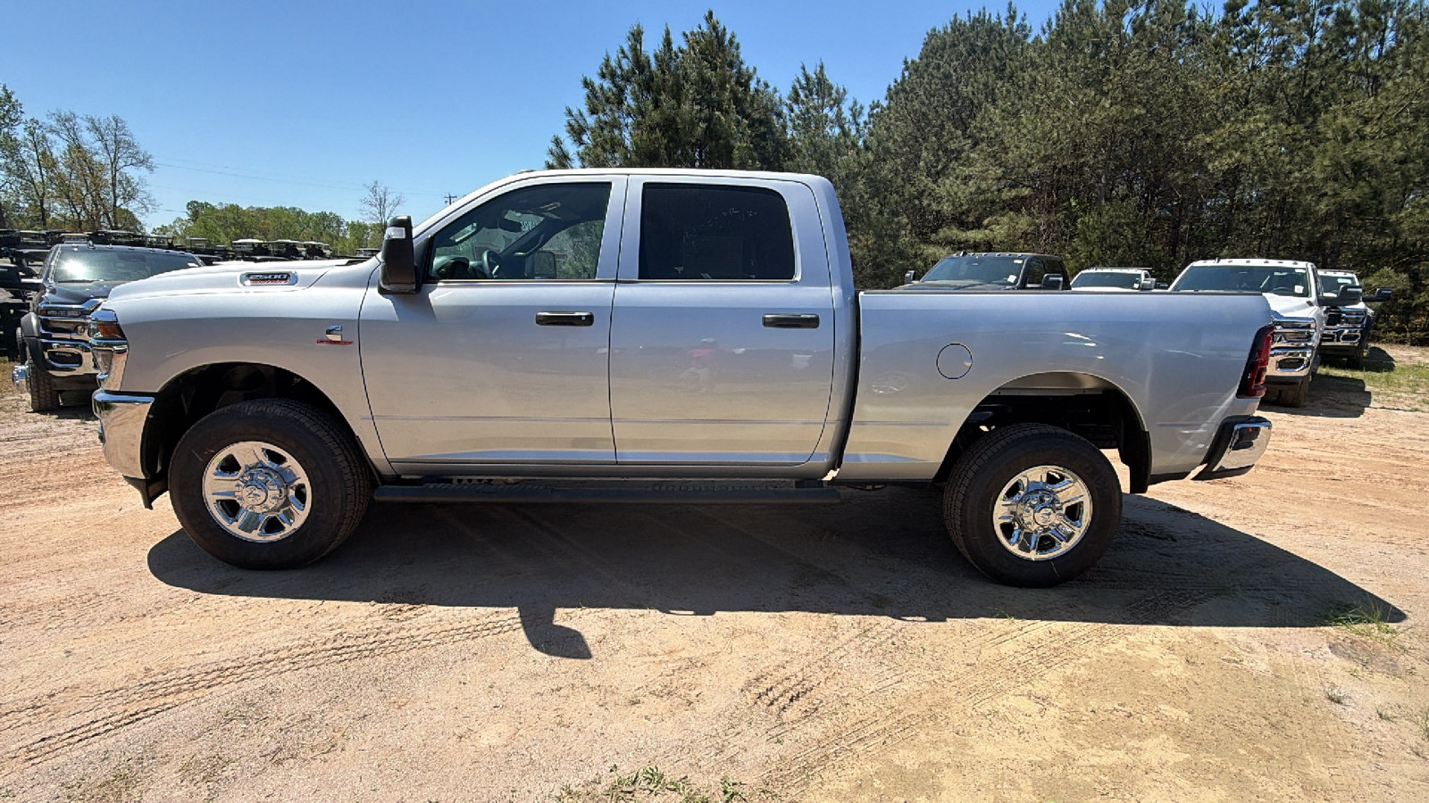 New 2026 RAM 2500 Tradesman AWD/4WD image 11