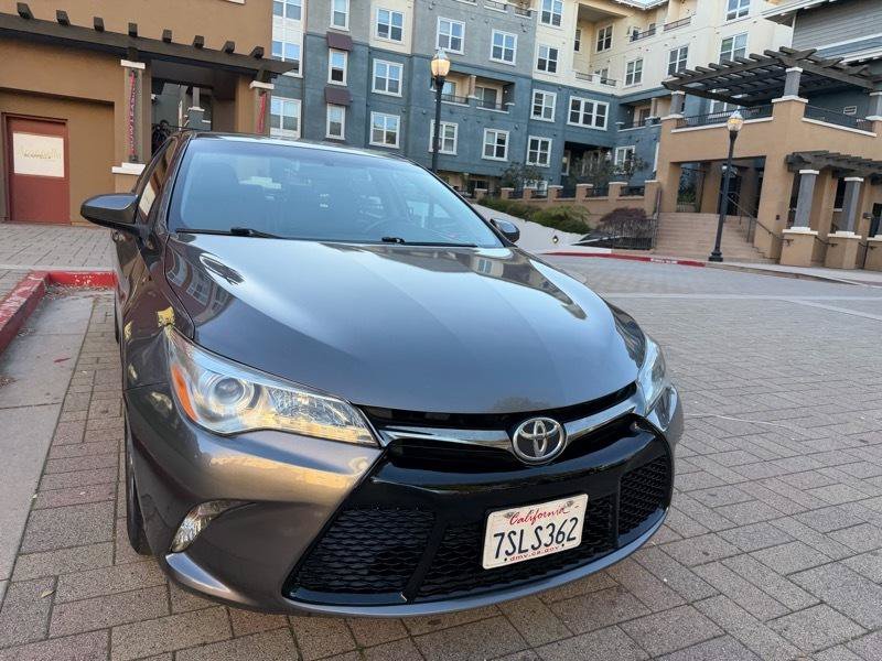 Used 2016 Toyota Camry SE FWD image 33