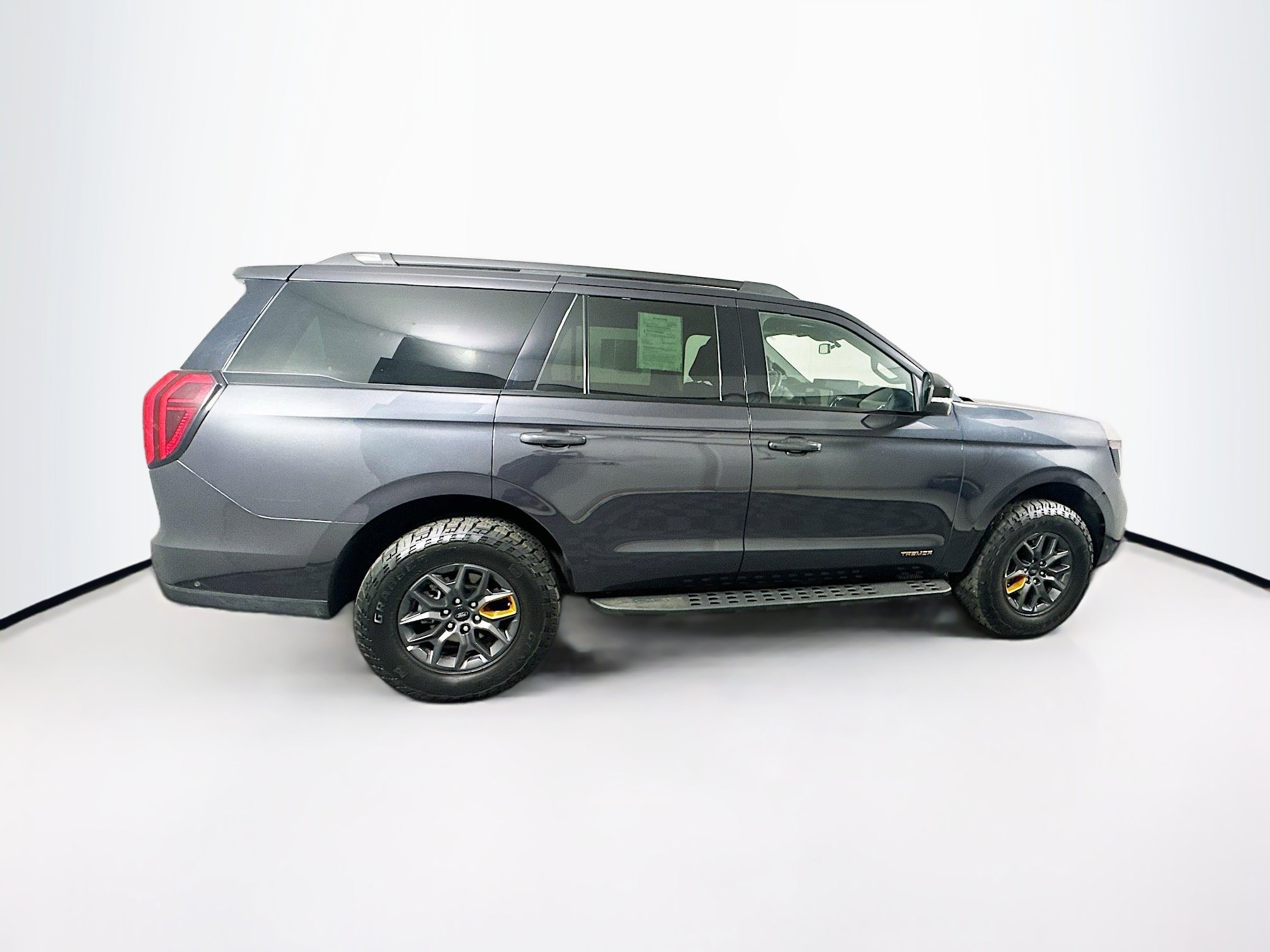 Used 2025 Ford Expedition Tremor AWD/4WD image 10