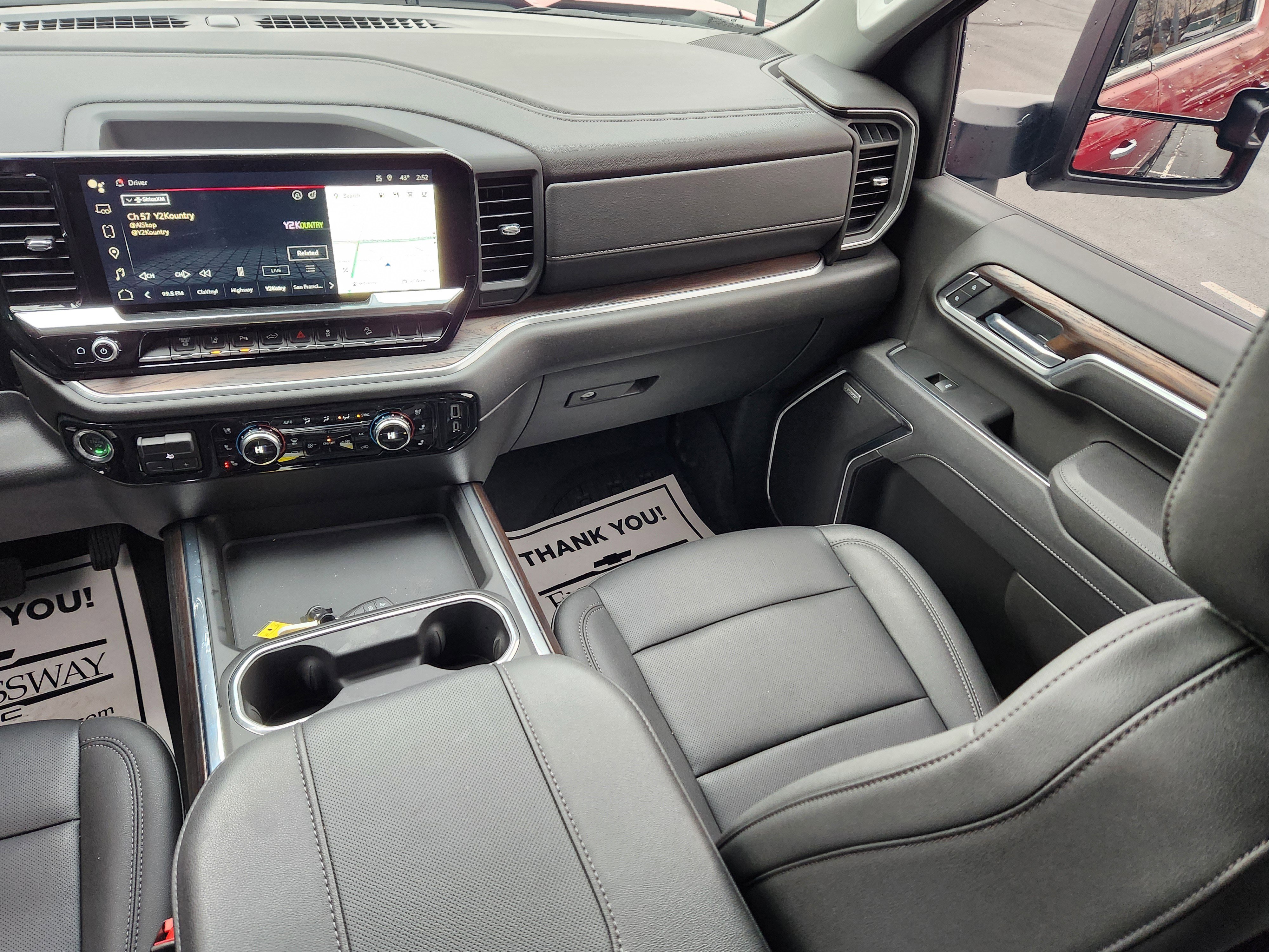 Used 2025 GMC Sierra 3500 SLT image 16