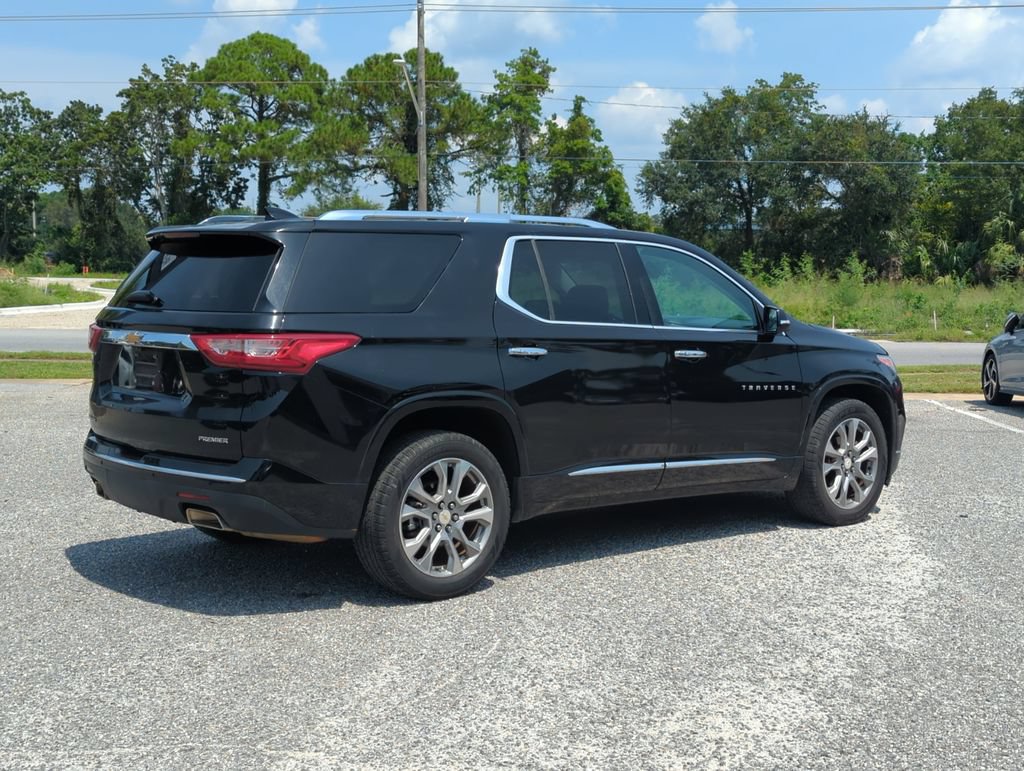 Used 2019 Chevrolet Traverse Premier w/ Driver Confidence II Package FWD image 7