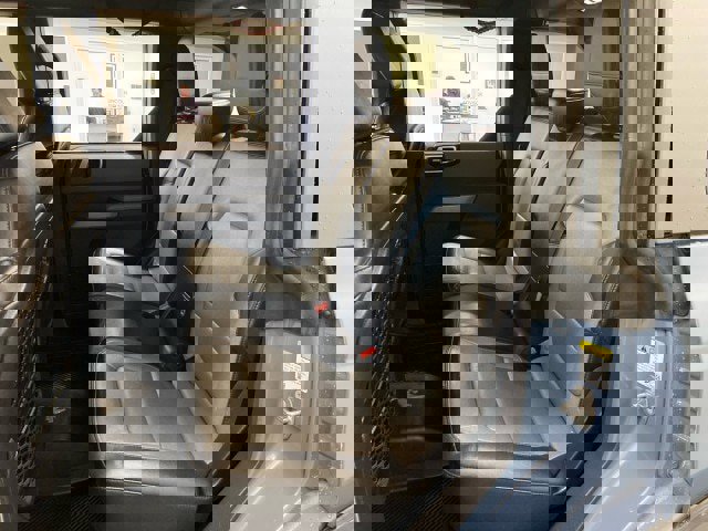 Certified 2023 Ford Bronco Everglades AWD/4WD image 15