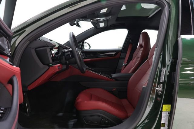 Used 2025 Porsche Panamera 4 AWD/4WD image 15