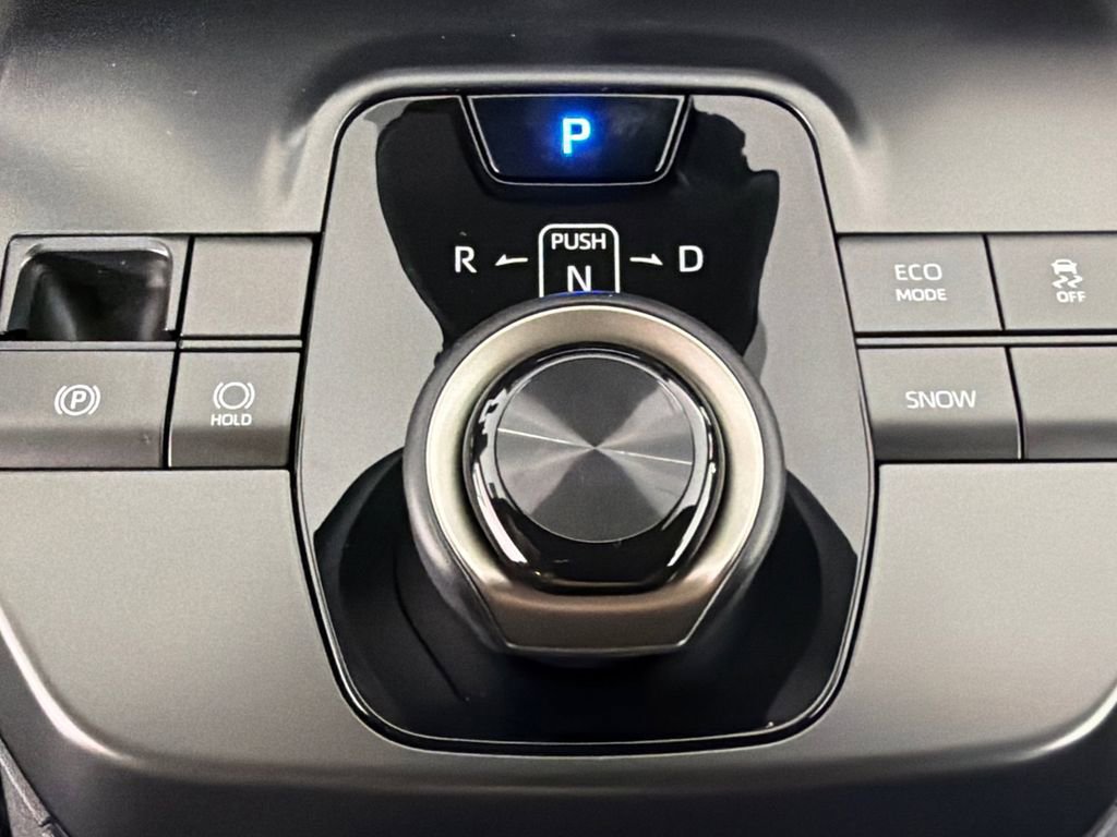 Used 2026 Toyota bZ FWD image 32