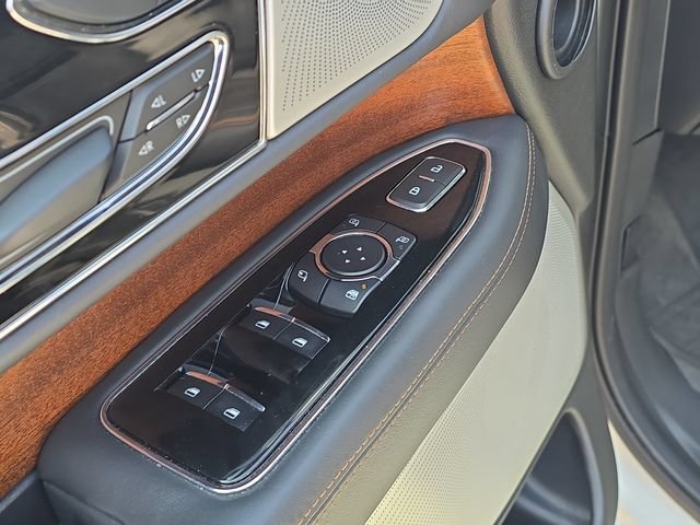 Used 2023 Lincoln Navigator L Black Label AWD/4WD image 9