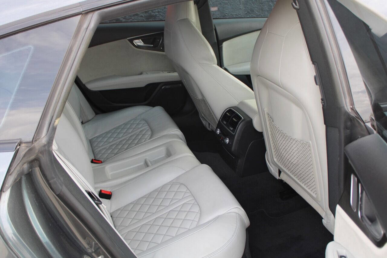 Used 2017 Audi S7 Premium Plus w/ S7 Sport Package image 16