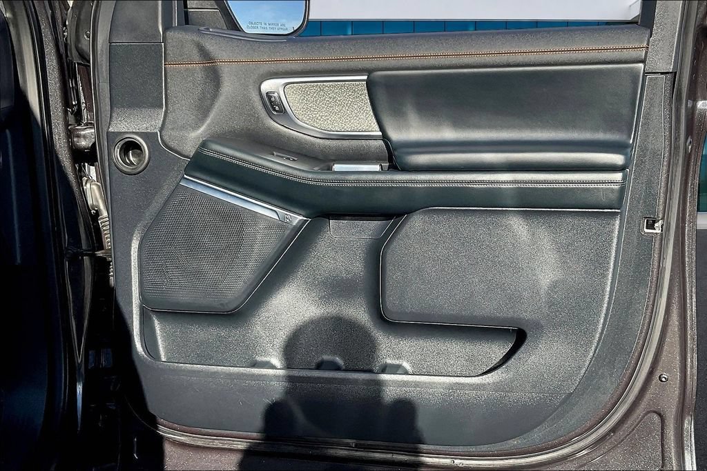 Used 2025 Ford Expedition Tremor AWD/4WD image 29