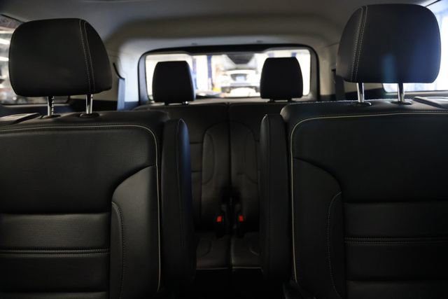 Used 2021 GMC Acadia Denali w/ Denali Ultimate Package image 26