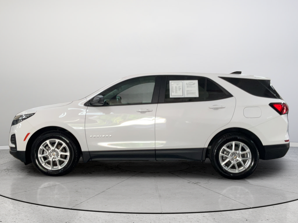 Certified 2024 Chevrolet Equinox LS w/ LS Convenience Package FWD image 10