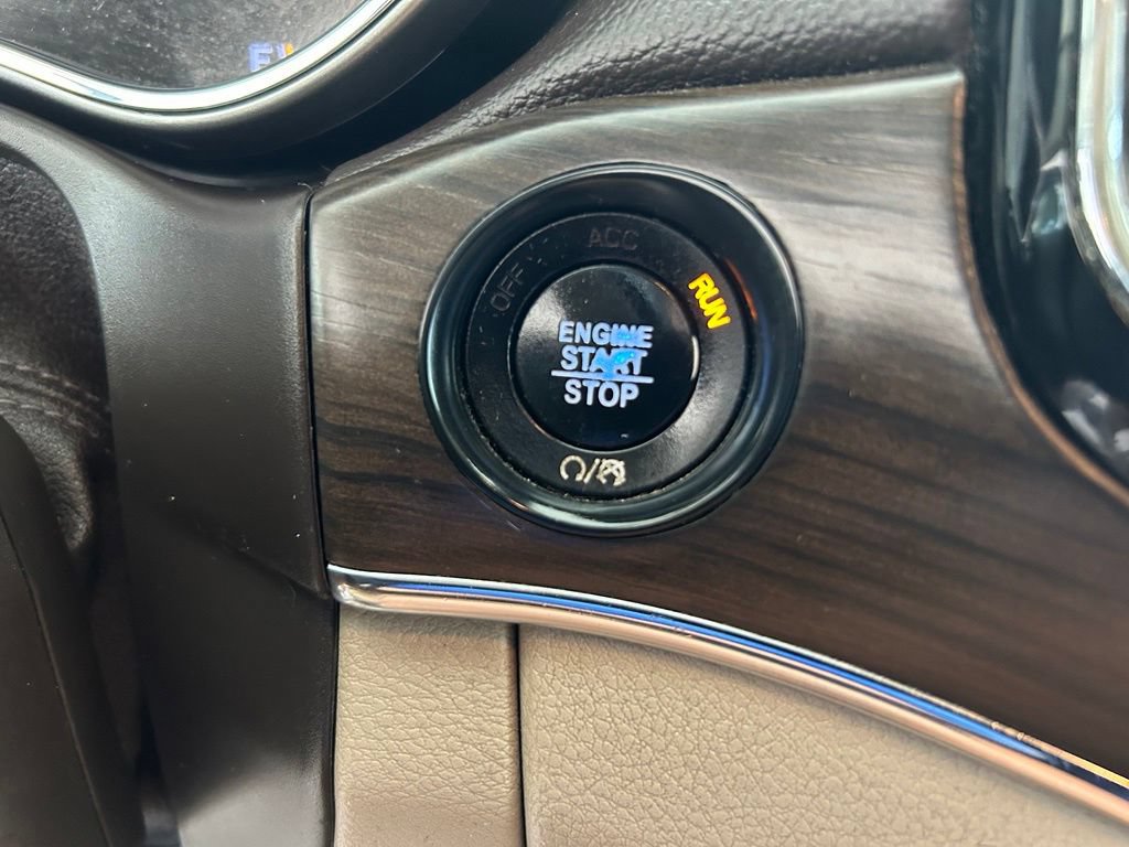 Used 2019 Jeep Grand Cherokee Overland RWD image 51