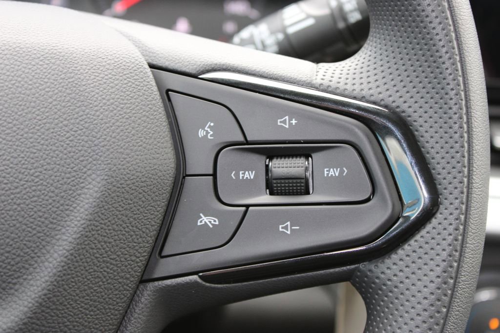 New 2026 Chevrolet Trax LS image 27