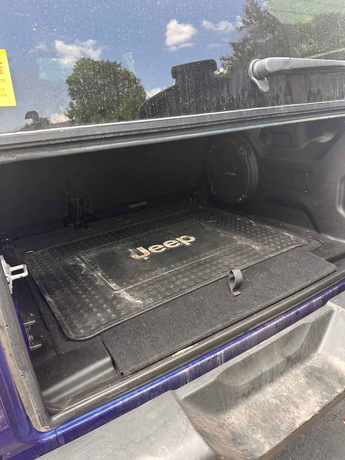 Used 2019 Jeep Wrangler Unlimited Sahara AWD/4WD image 10